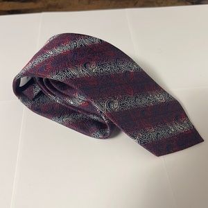 Haggar Red and Blue Reflective Tie
